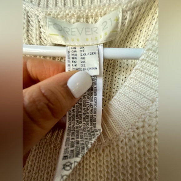 Forever 21 plus cream sweater vest size 2x - Picture 5 of 5